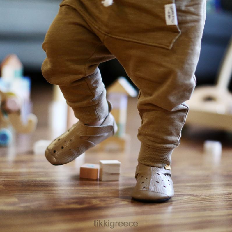 Tikki παιδιά δέρμα ziggy v2 πεύκο είδη υπόδησης B848419